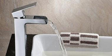 3 astuces infaillibles pour nettoyer la robinetterie de votre salle de – Le  Monde du Bain