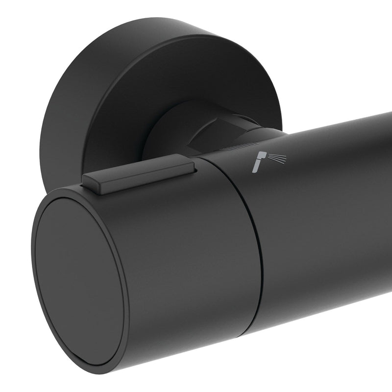 Système de douche Ideal Standard Alu+ avec thermostat de douche Ceratherm, 2 étagères, douchette à main 2 fonctions et douche de tête 2 fonctions
