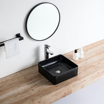 Vue de profil vasque à poser carrée en céramique RIVA noir mat 36,5 cm